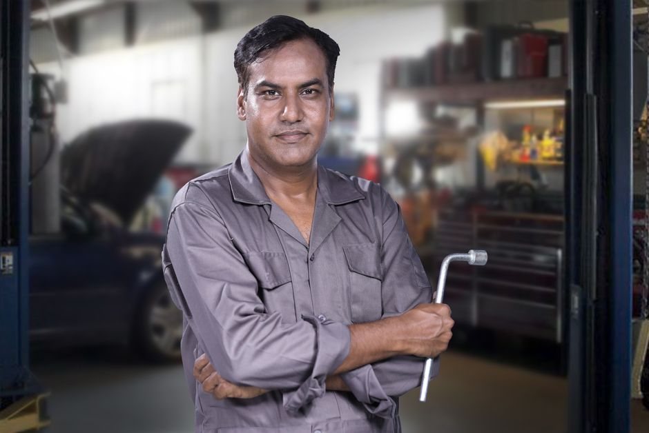 Professional auto glass technician